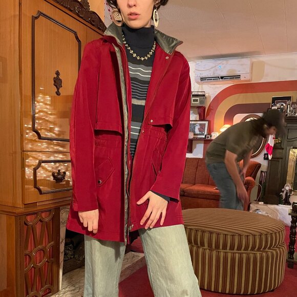 Modern maroon nautica drawstring waist rain coat! - Picture 10 of 16